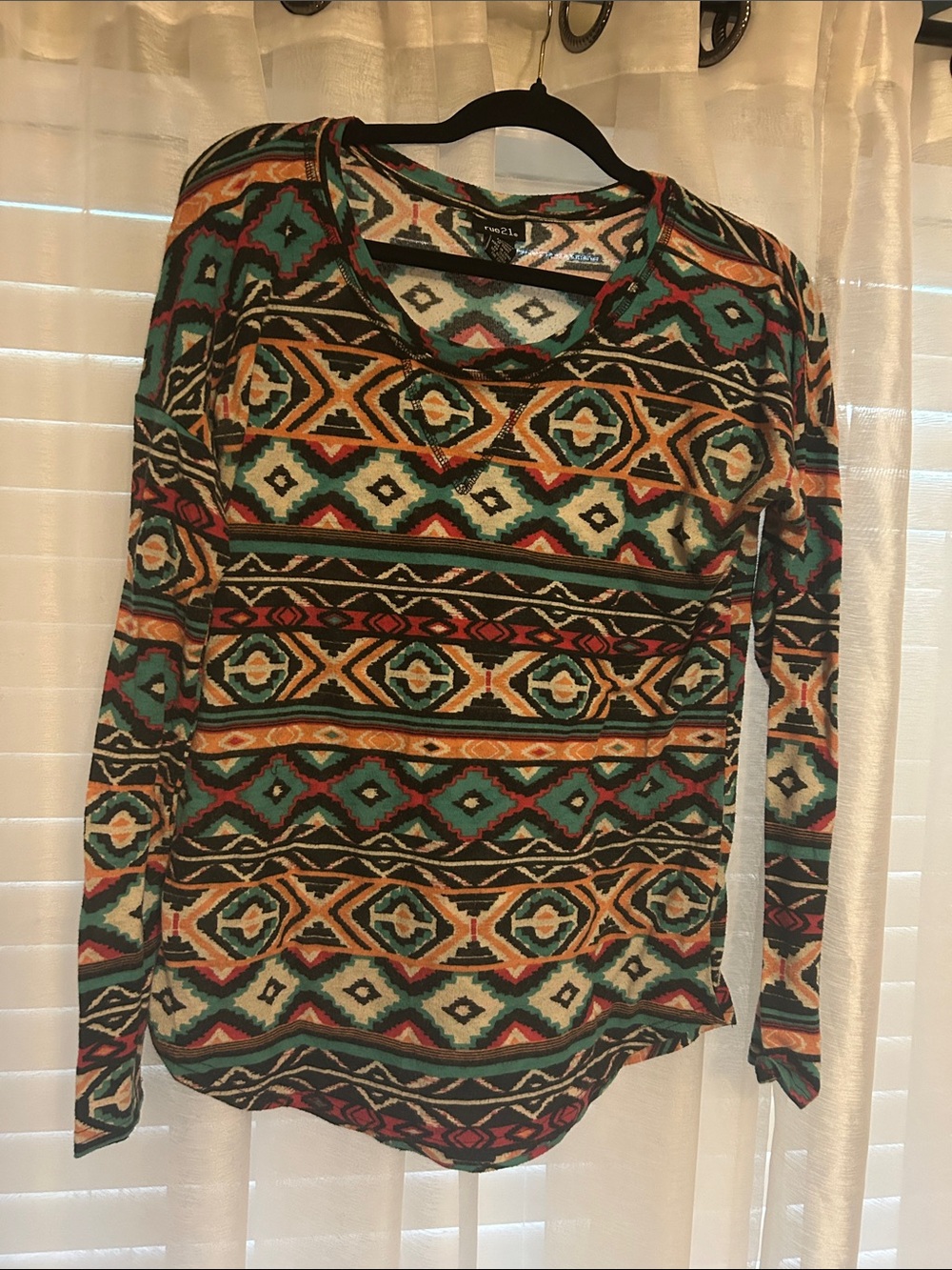 Rue21 Tribal Print Long Sleeve Top in Teal, Rust, Black